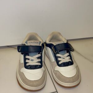 Nautica Kids Navy, White & Beige Velcro Lace-Up Sneaker